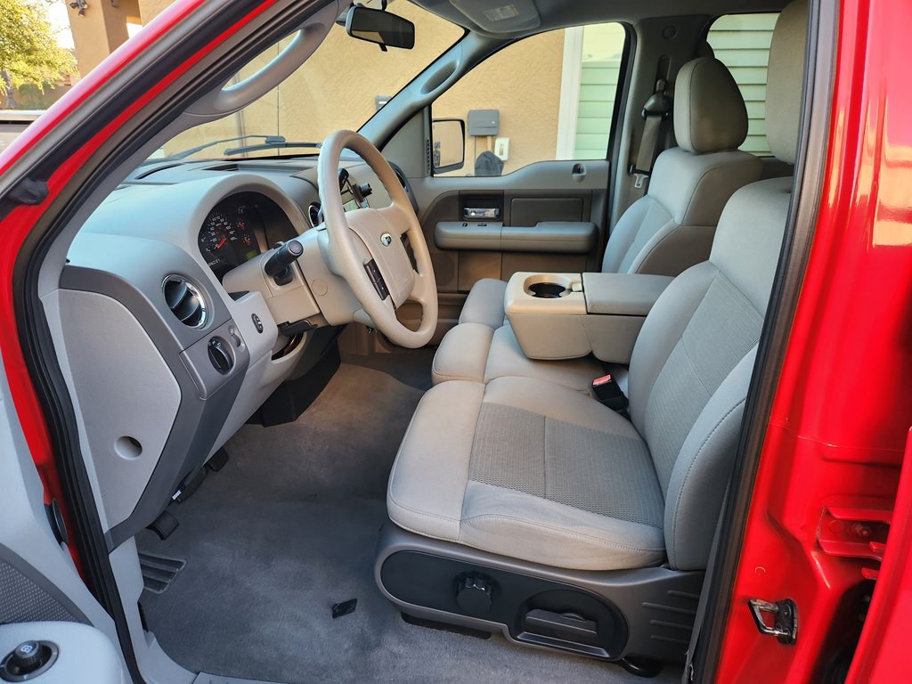 2004 Ford F-150 Image 29