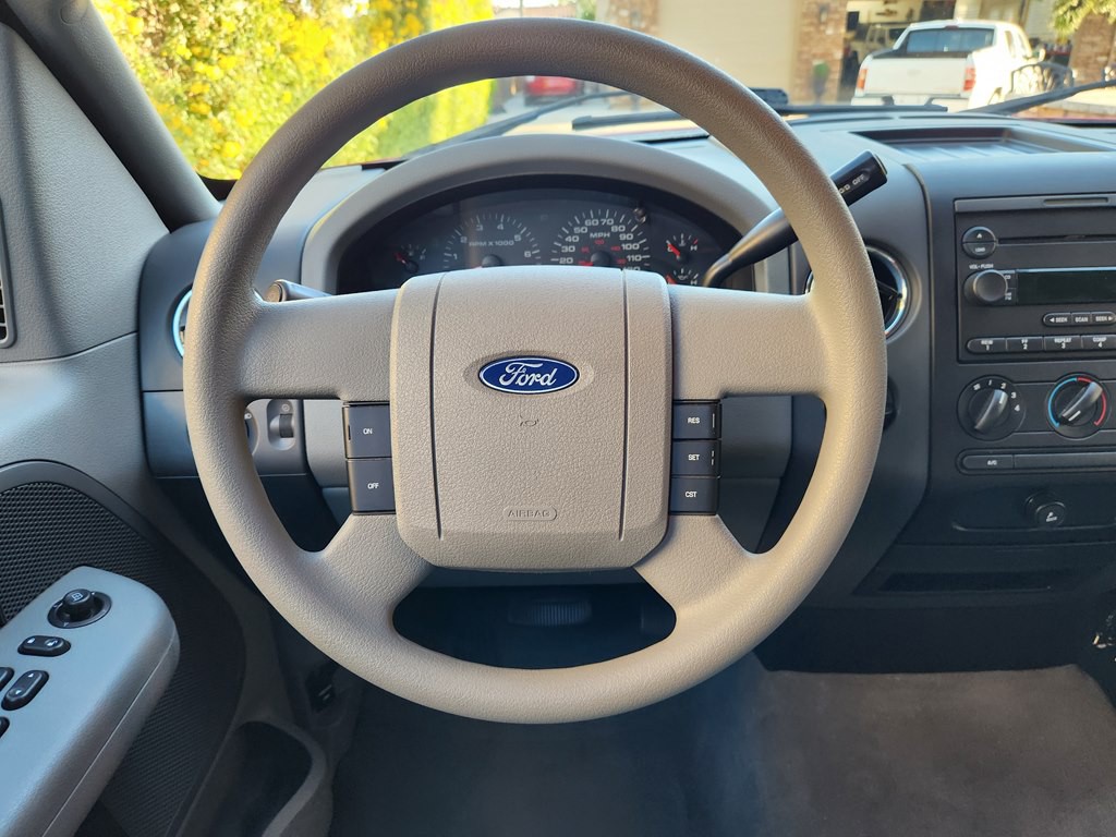 2004 Ford F-150 Image 35