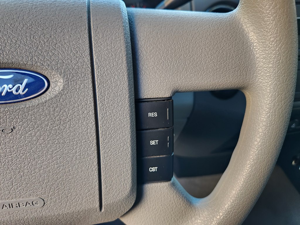 2004 Ford F-150 Image 36
