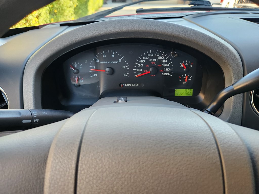 2004 Ford F-150 Image 37