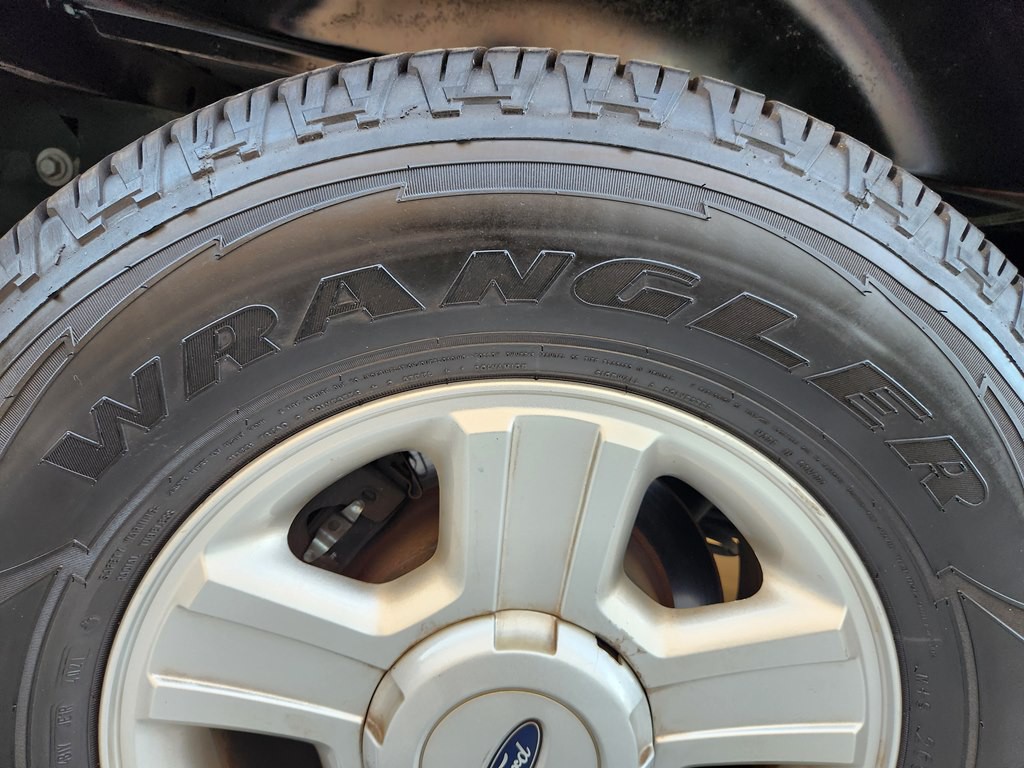 2004 Ford F-150 Image 60