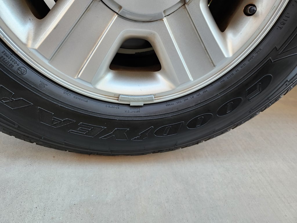 2004 Ford F-150 Image 62