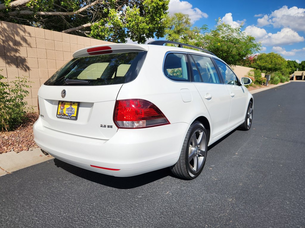 2010 Volkswagen Jetta Image 3