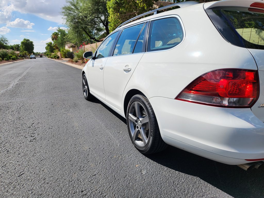 2010 Volkswagen Jetta Image 11