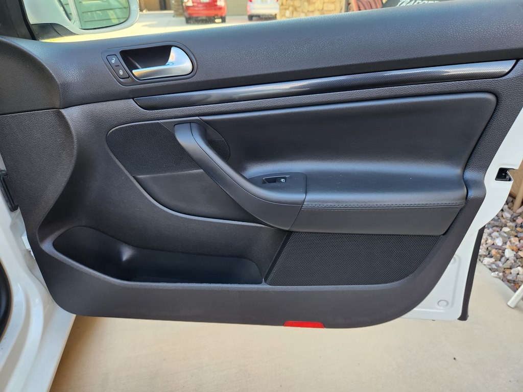 2010 Volkswagen Jetta Image 25
