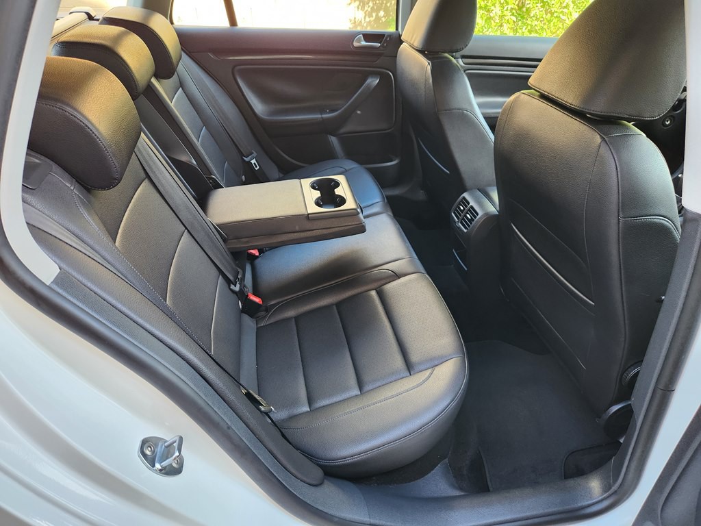 2010 Volkswagen Jetta Image 26