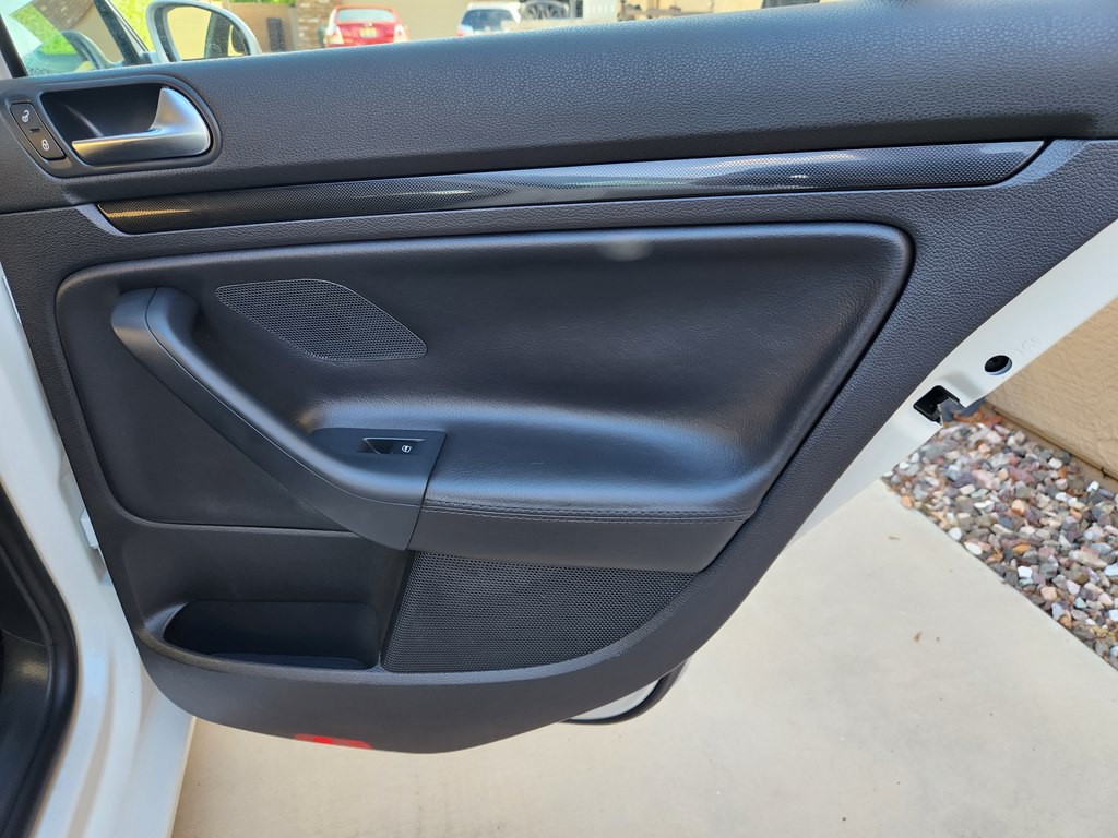 2010 Volkswagen Jetta Image 27