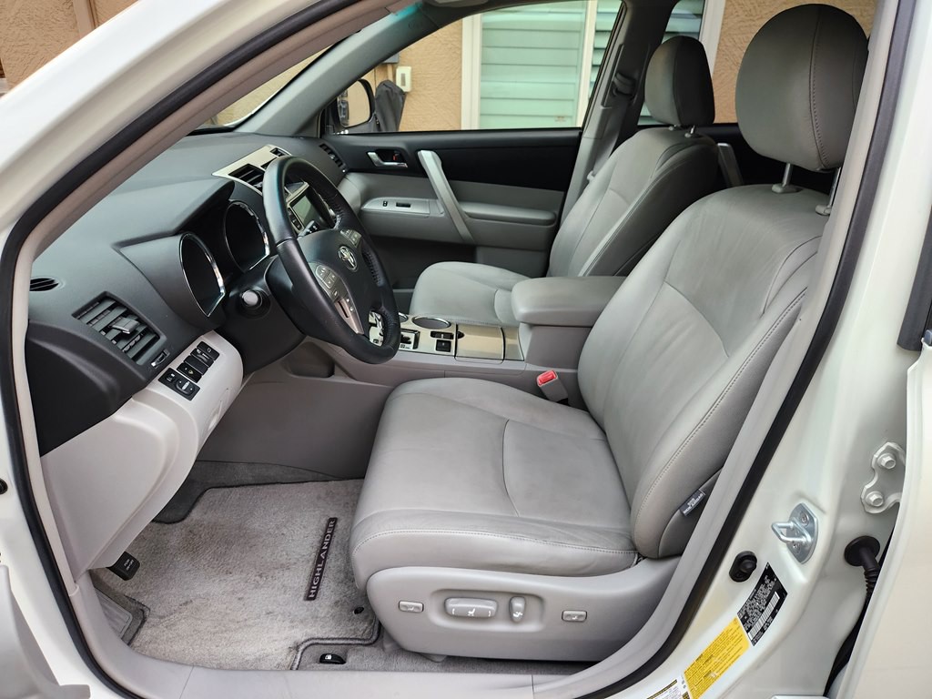 2008 Toyota Highlander Image 34
