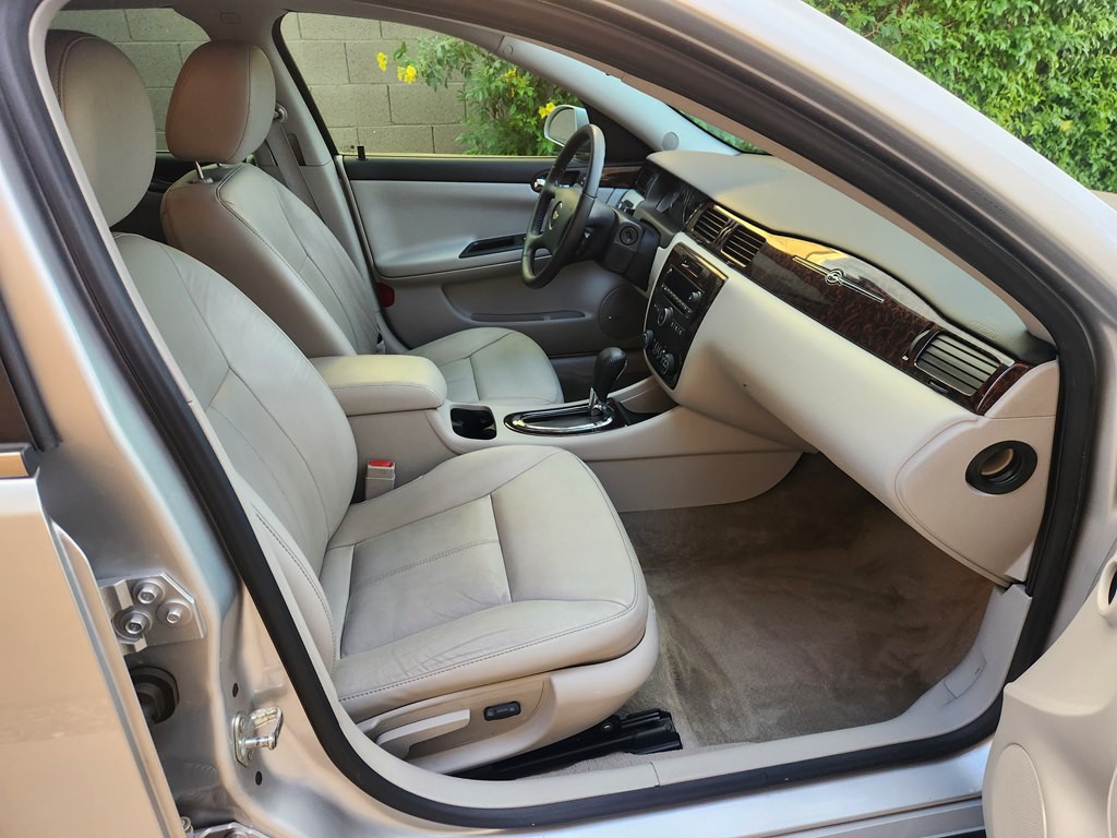 2012 Chevrolet Impala Image 21