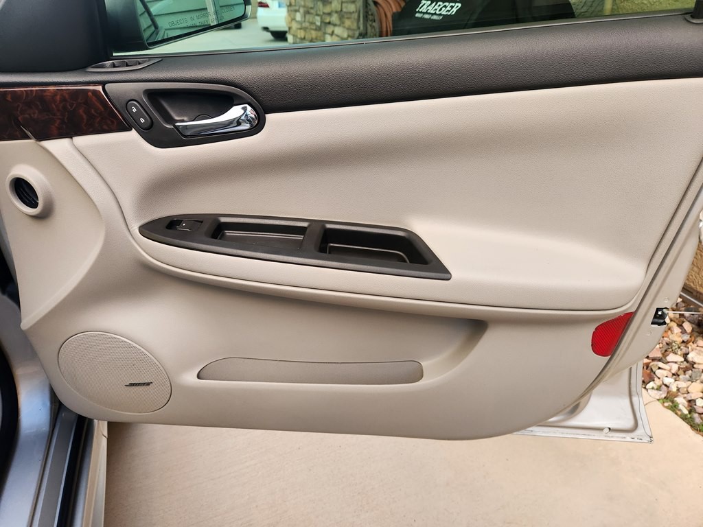 2012 Chevrolet Impala Image 24