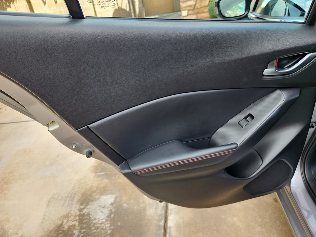 2016 Mazda Mazda3 Image 29