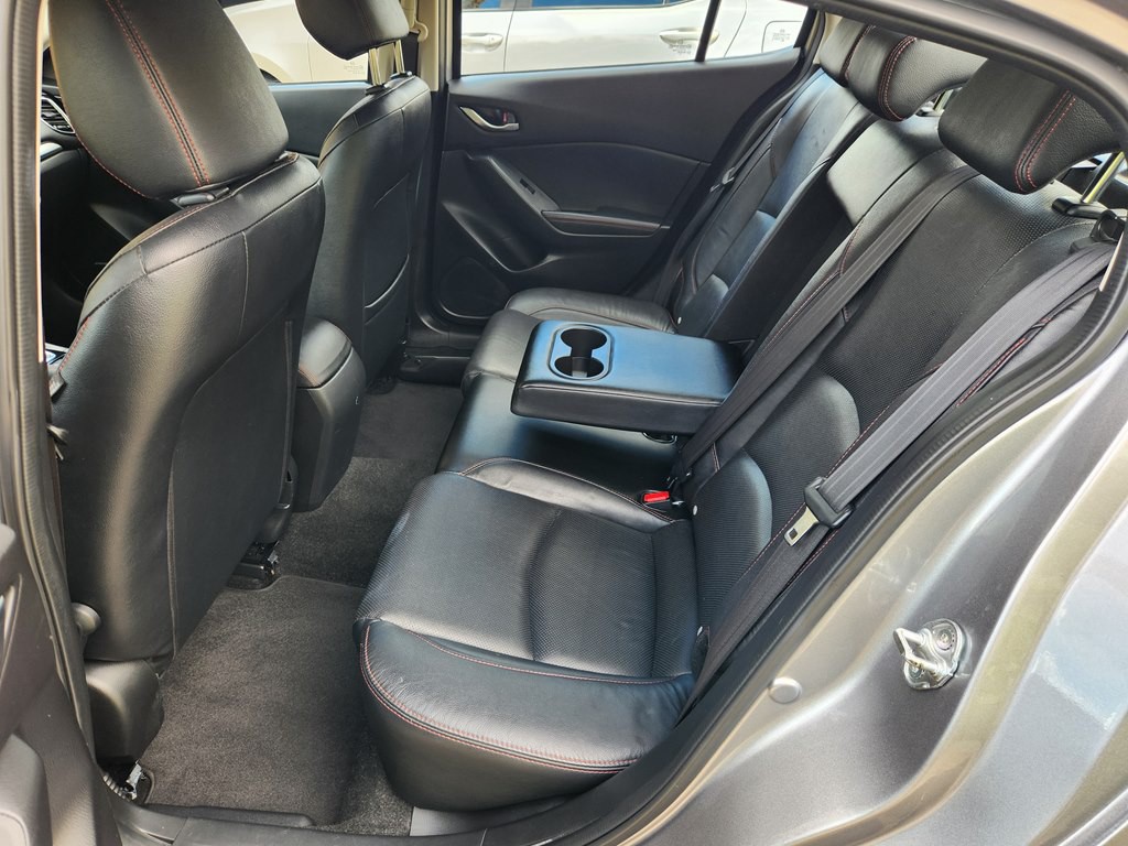 2016 Mazda Mazda3 Image 30