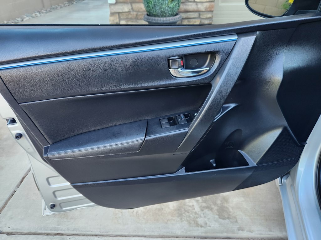 2014 Toyota Corolla Image 32