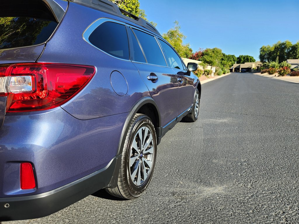 2017 Subaru Outback Image 4