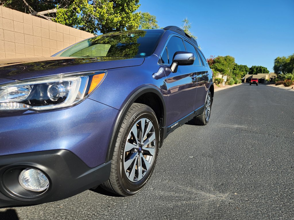 2017 Subaru Outback Image 16