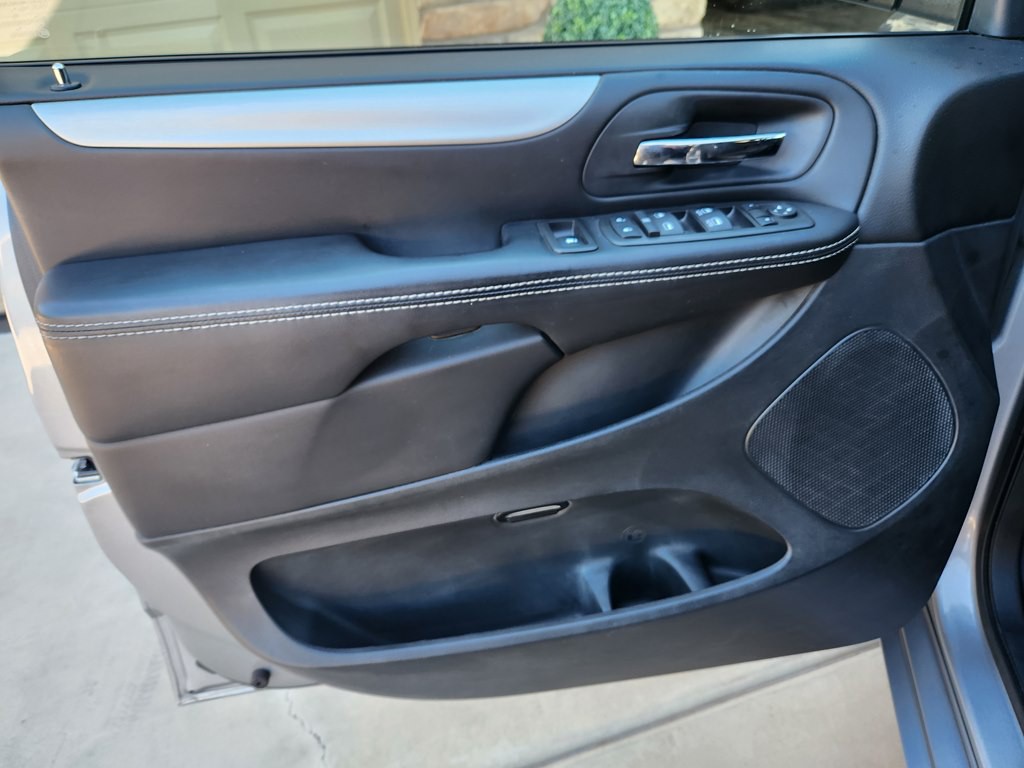 2014 Dodge Grand Caravan Image 32