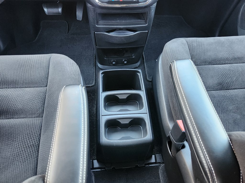 2014 Dodge Grand Caravan Image 44