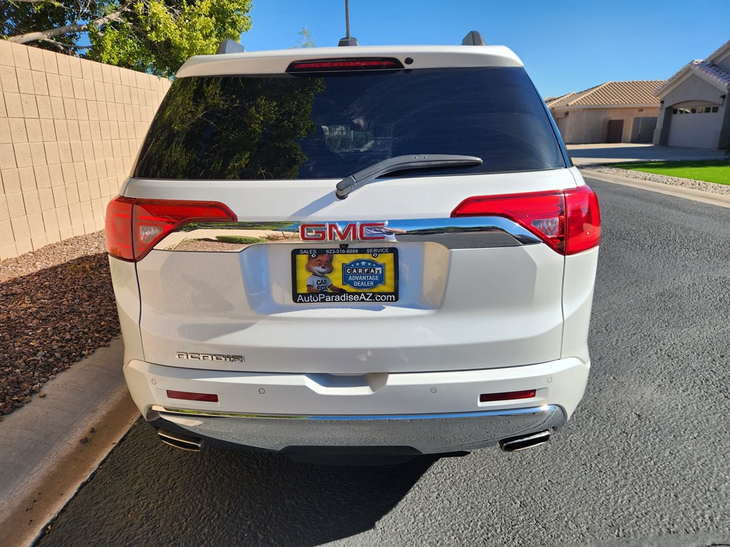 2017 GMC Acadia Image 7