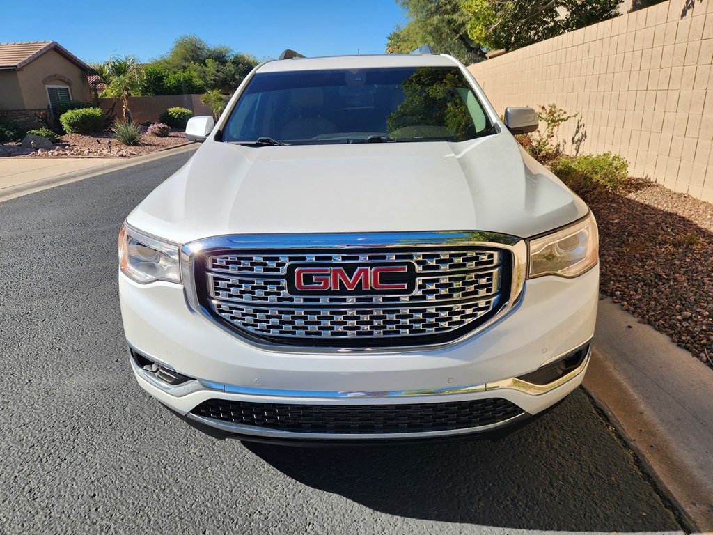 2017 GMC Acadia Image 19