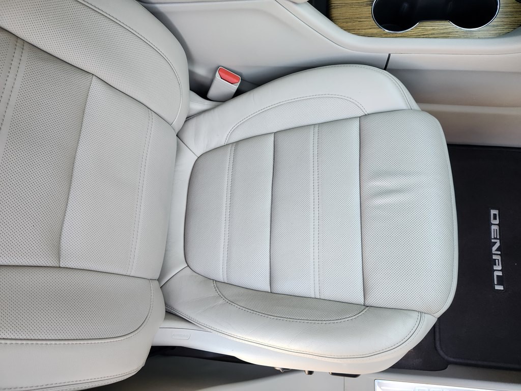 2017 GMC Acadia Image 26