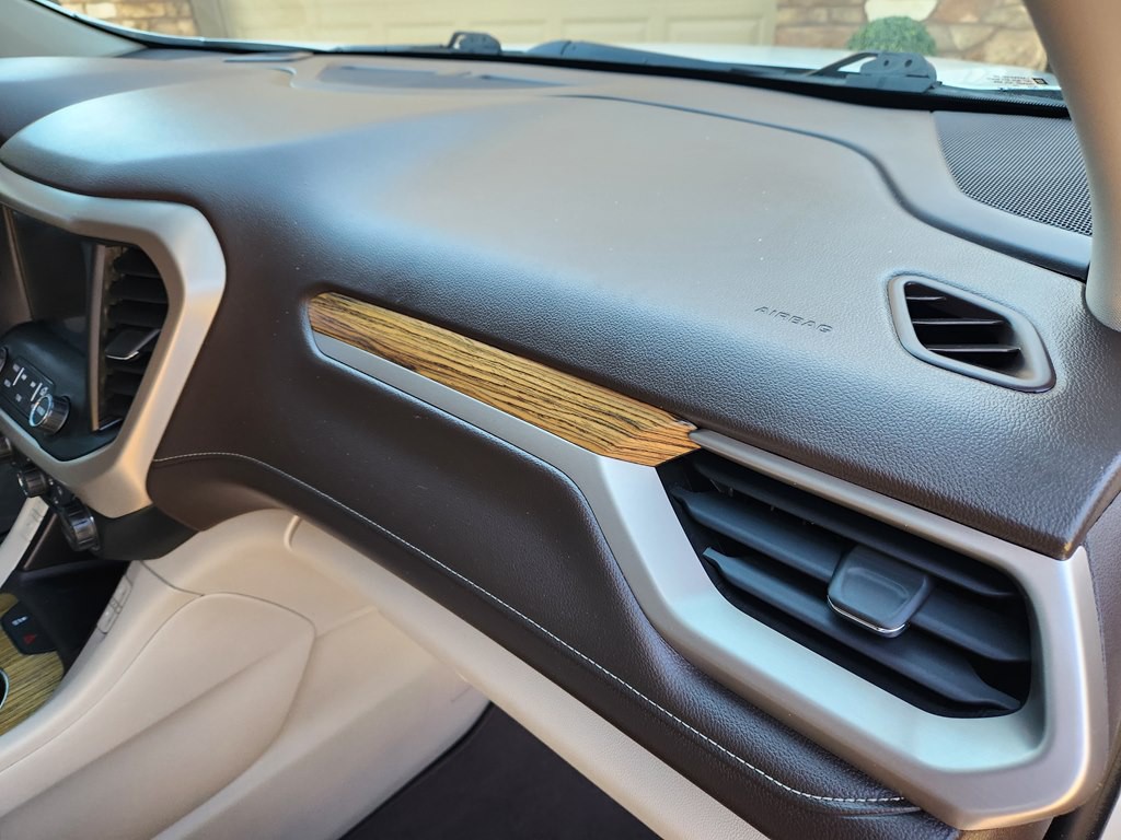 2017 GMC Acadia Image 27