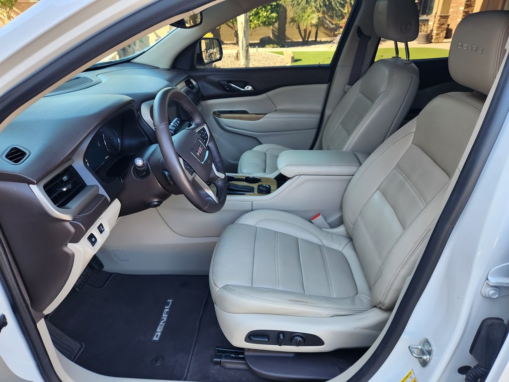 2017 GMC Acadia Image 37