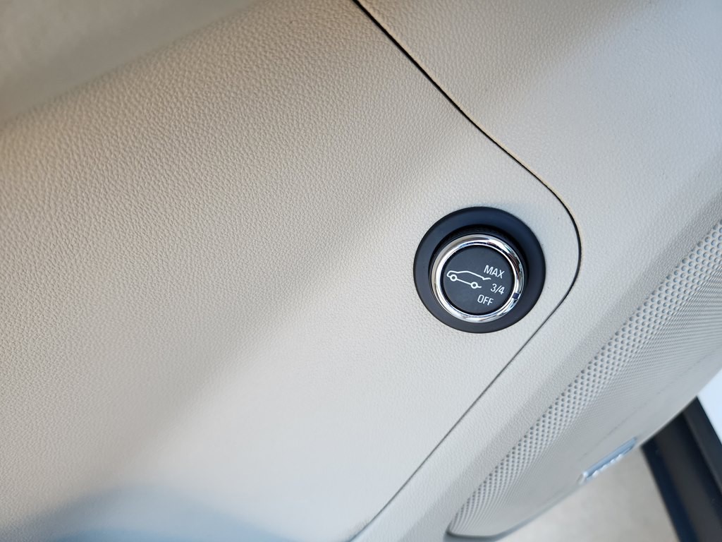 2017 GMC Acadia Image 41