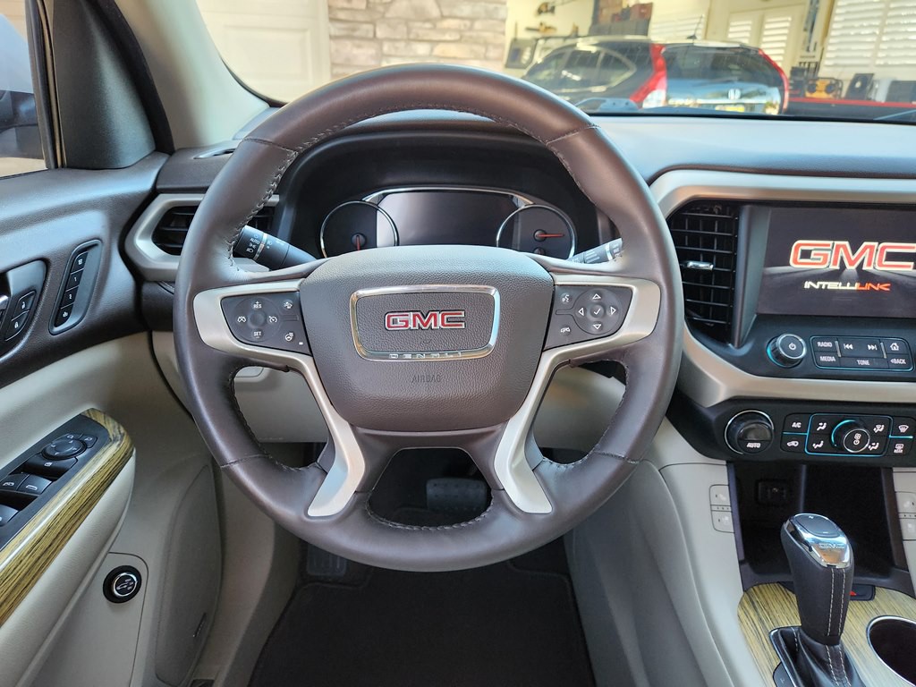 2017 GMC Acadia Image 45