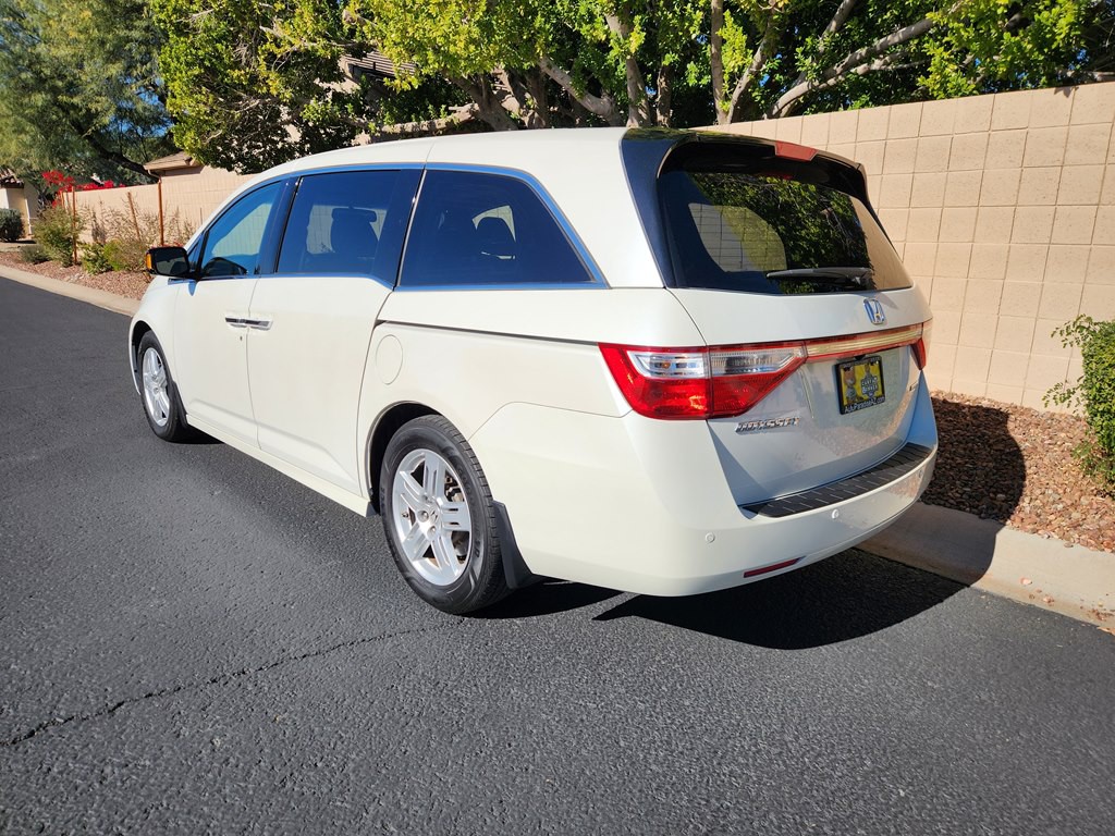 2013 Honda Odyssey Image 11