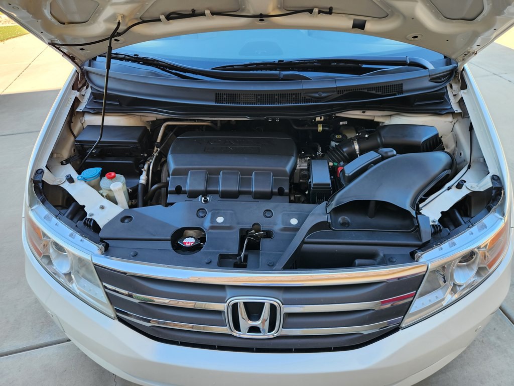 2013 Honda Odyssey Image 16