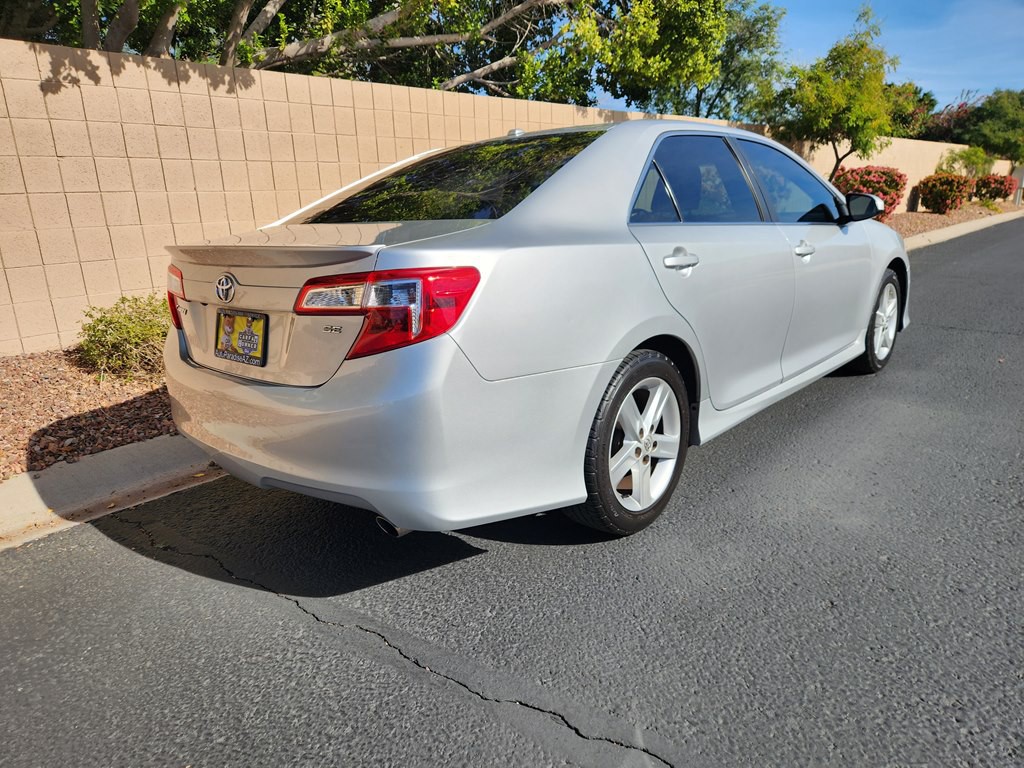 2013 Toyota Camry Image 3
