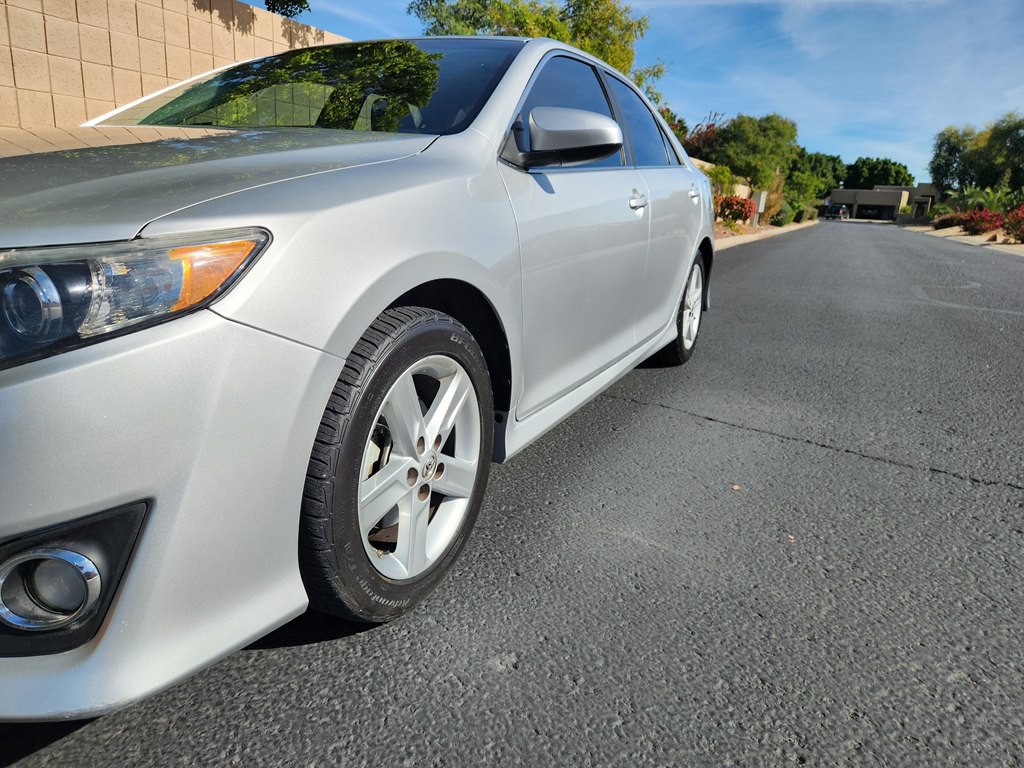 2013 Toyota Camry Image 17