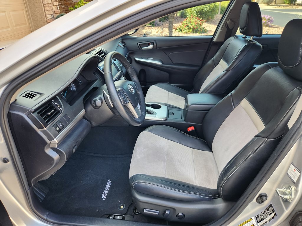 2013 Toyota Camry Image 33