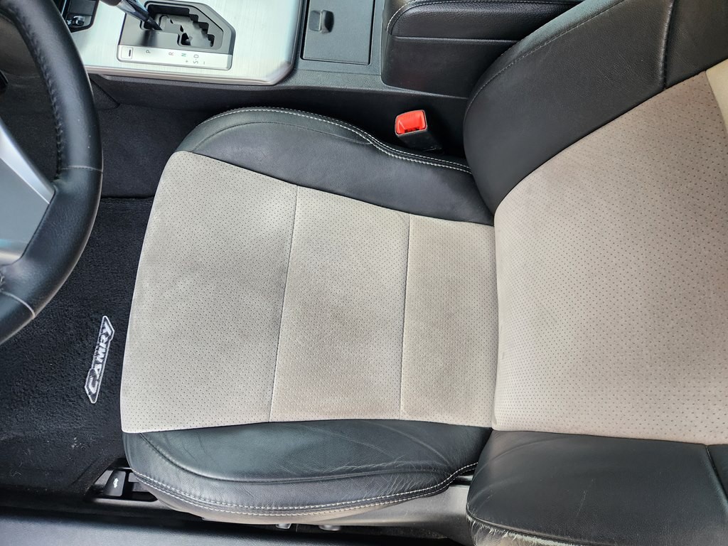 2013 Toyota Camry Image 34