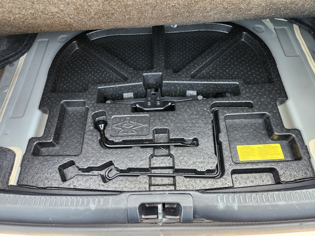 2013 Toyota Camry Image 60