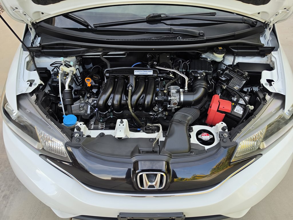 2016 Honda Fit Image 19