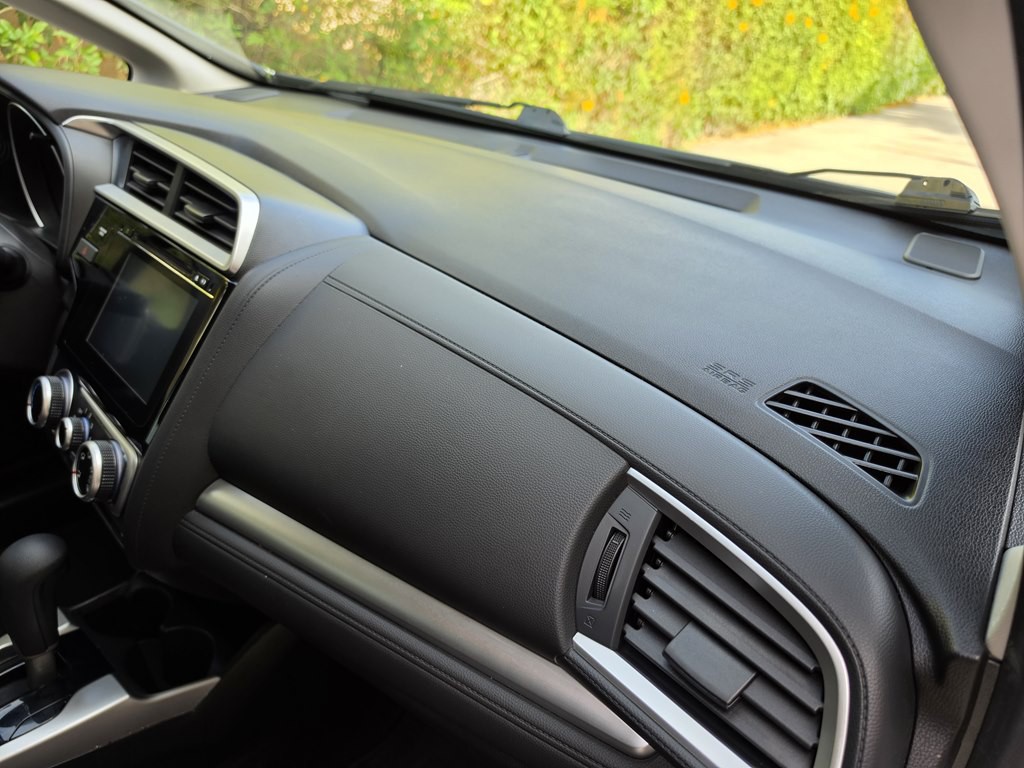 2016 Honda Fit Image 27