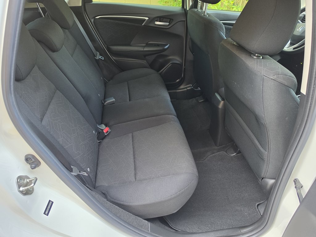 2016 Honda Fit Image 29