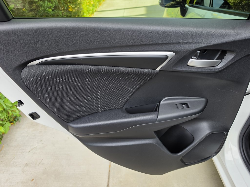 2016 Honda Fit Image 32