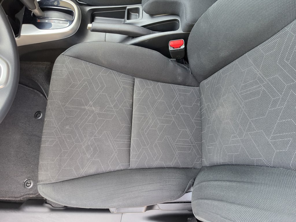 2016 Honda Fit Image 34