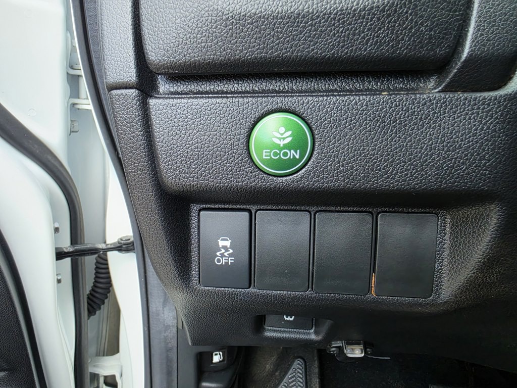 2016 Honda Fit Image 47
