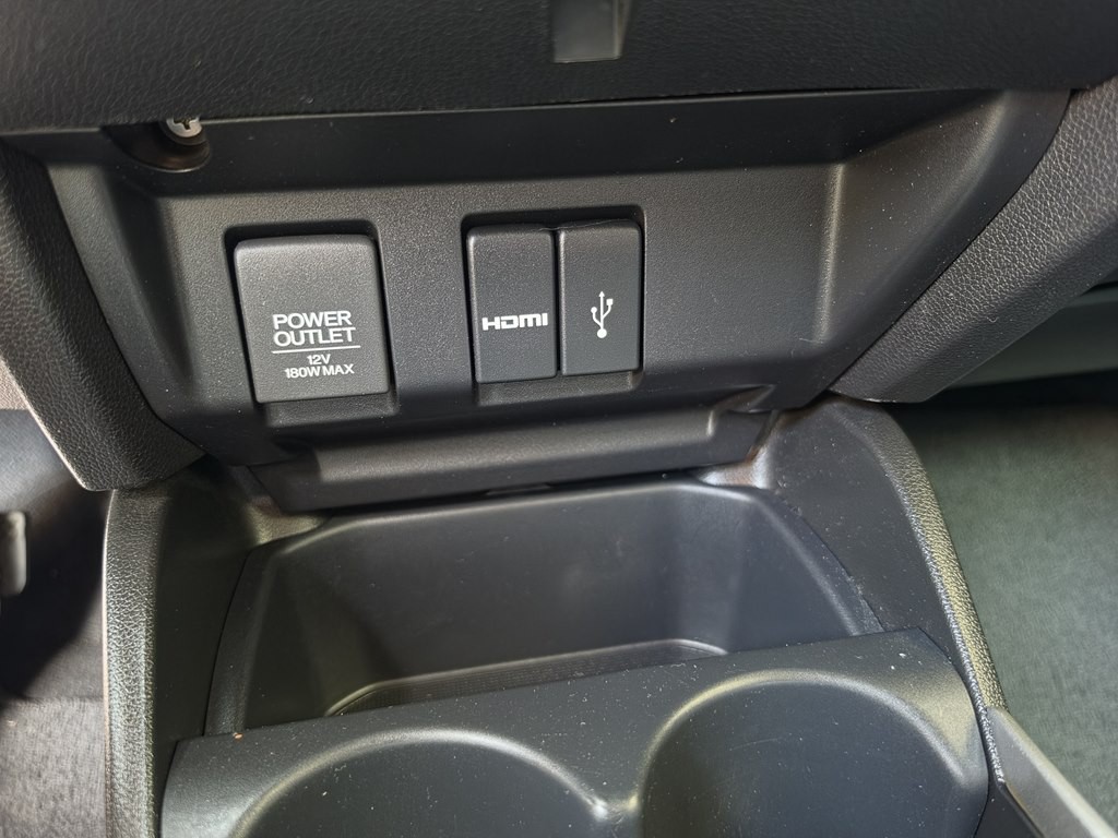 2016 Honda Fit Image 52