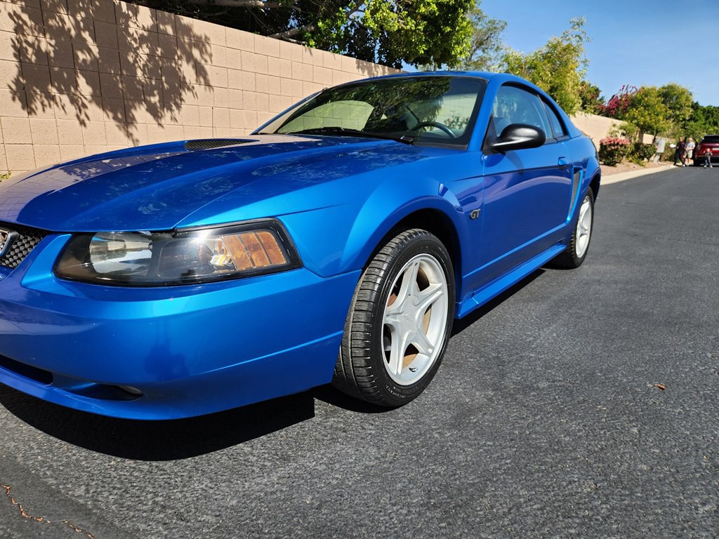 2000 Ford Mustang Image 13