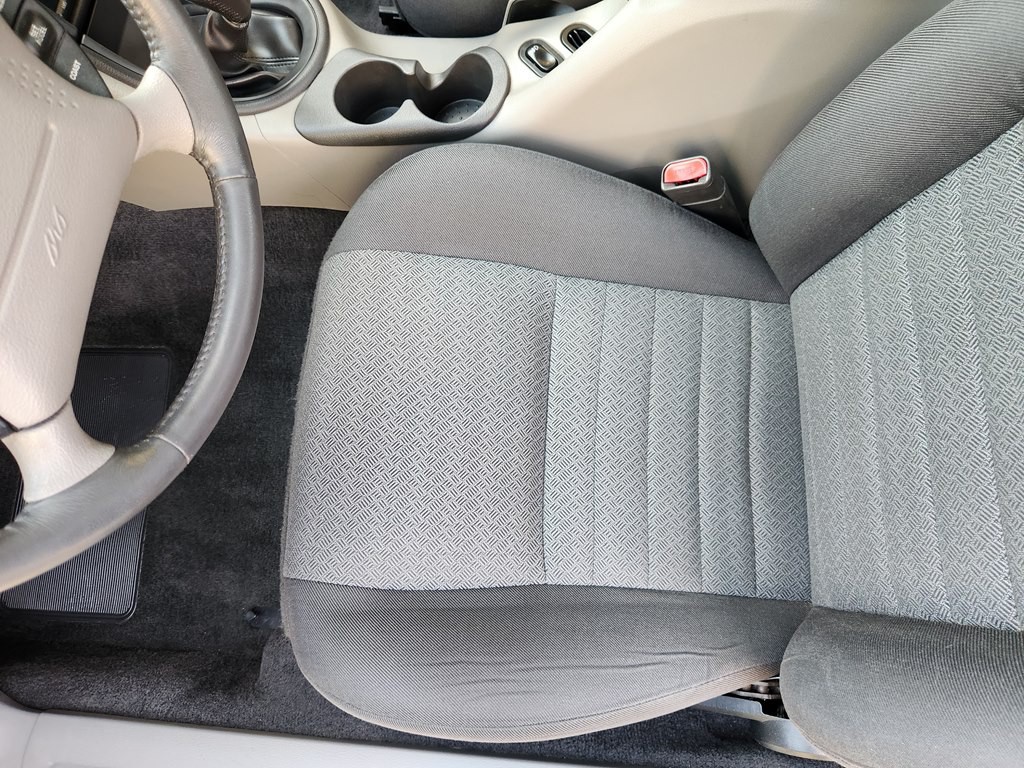 2000 Ford Mustang Image 27