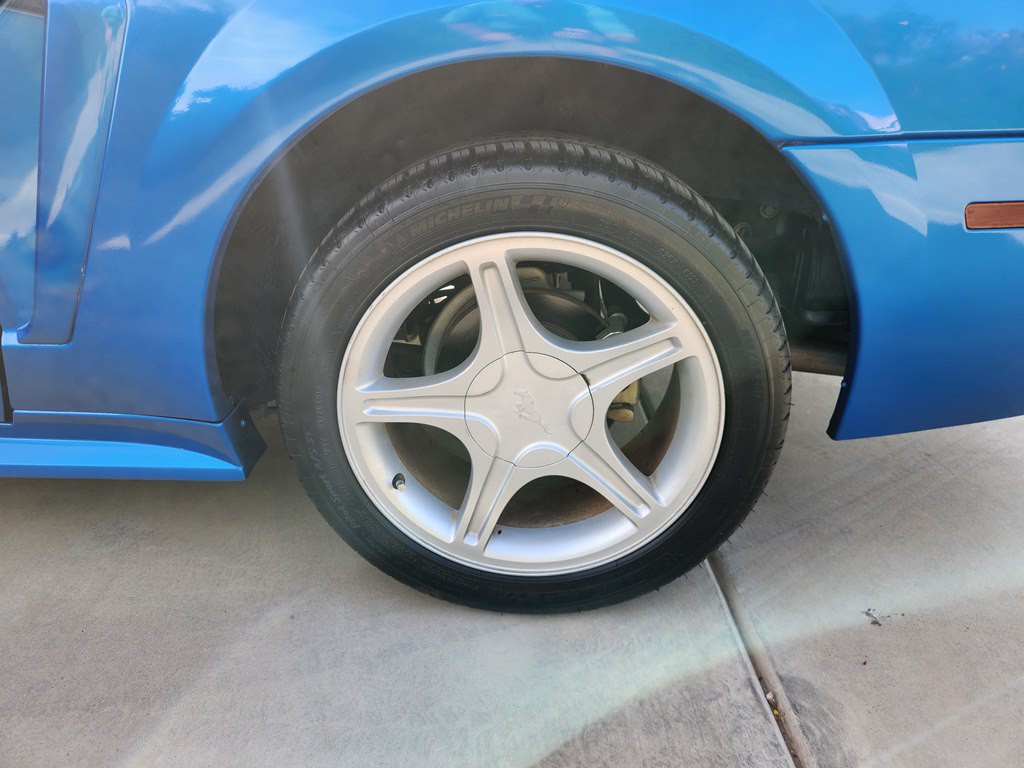 2000 Ford Mustang Image 43