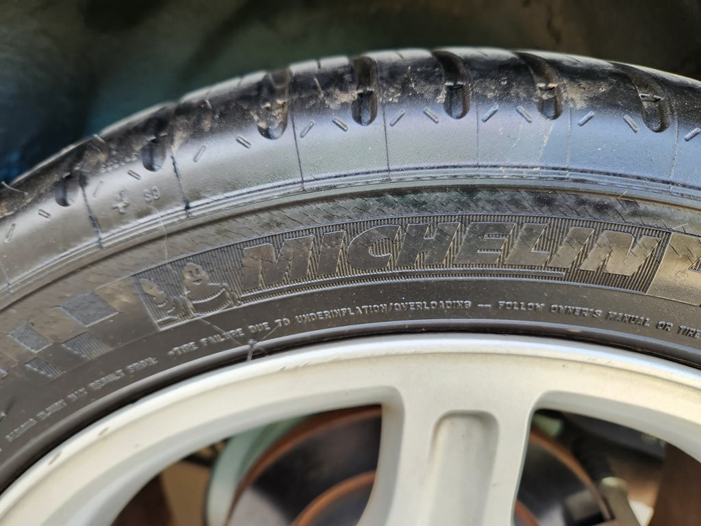 2000 Ford Mustang Image 44