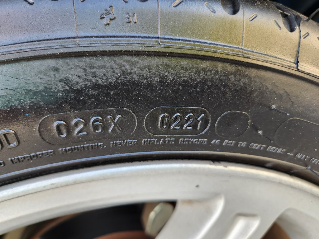 2000 Ford Mustang Image 45