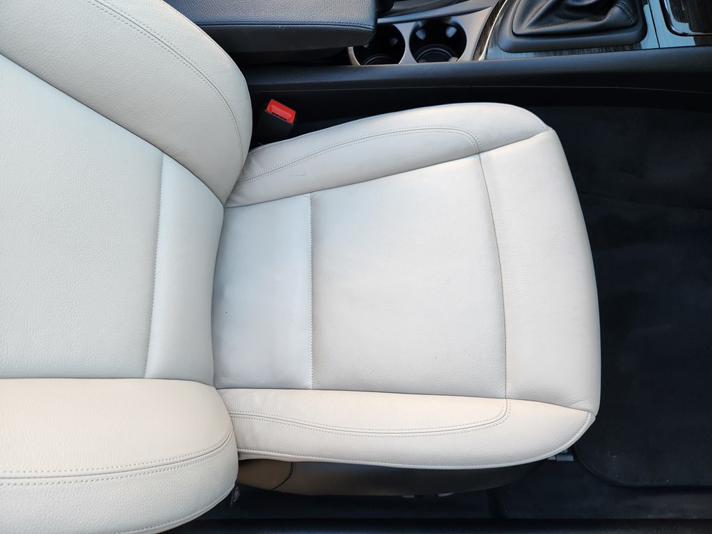 2013 BMW 1 Series Image 21