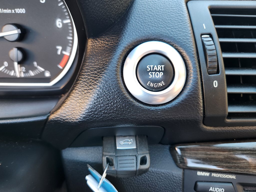 2013 BMW 1 Series Image 35