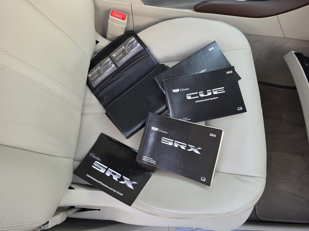 2016 Cadillac SRX Image 14